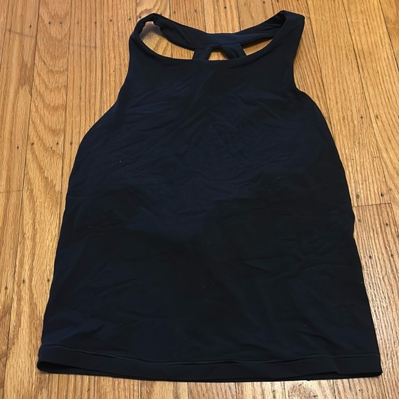 Black athletic tank top size medium from Athleta. - Picture 1 of 3